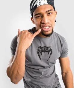 Venum Cali 34 Interference T-Shirt - Dark Grey -Venum store 0 252Fa 252F6 252F1 252F0a618fc0c6cd0df23547c5088f66799b2bb14dd3 TS CALI34 DARKGREY 07