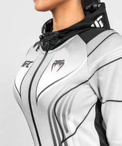 UFC Venum Authentic Fight Night 2.0 Women's Walkout Hoodie - White -Venum store 0 252Fe 252Fe 252F4 252F0ee4c6c5c875653dd406ff5fd16a330b67f22094 VNMUFC 00146 002 13 54f8c308 5c54 49b1 a416 83c9c9be6ce0