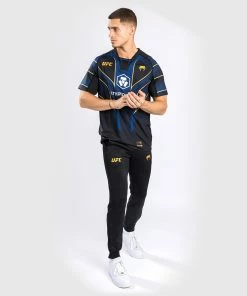 CSD FASHION UFC AUTHENTIC FIGHT NIGHT 2.0 KIT BY VENUM MEN'S WALKOUT JERSEY - Midnight - Champion 10 CSD FASHION UFC AUTHENTIC FIGHT NIGHT 2.0 KIT BY VENUM MEN'S WALKOUT JERSEY - Midnight - Champion -Venum store 1 252F3 252Ff 252Fa 252F13faf4ef1a0c8e3c1b2c2496a2c361fa437c865f VNMUFC 03