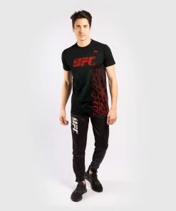 UFC Venum Authentic Fight Week Men's Short Sleeve T-shirt - Black -Venum store 1 252F5 252F0 252F7 252F15071eceacf57155eb10f08af5ee0b2fd06e1bfd VNMUFC 00052 001 05 9e0f2a2e 2837 4bd8 8245 bfb7c955cd85