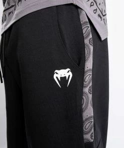 Venum Cali 34 Jogger - Oversize - Black -Venum store 1 252F7 252Fd 252F0 252F17d0998a84308706b305590f1aea5ebcdd574e8c JOGGERS CALI34 BLACK 5 d2f03d60 4ab9 413b 8d52 5d4d9afbf5cb