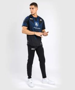 CSD FASHION UFC AUTHENTIC FIGHT NIGHT 2.0 KIT BY VENUM MEN'S WALKOUT JERSEY - Midnight Edition -Venum store 2 252F2 252F3 252F9 252F22391bff13d4946be92051bc5236999d90227789 VNMUFC 05 7ae82ad6 4b24 4f41 b9a6 84ad82b25944
