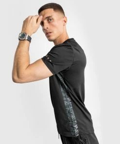 Venum Classic Evo Dry Tech T-shirt - Black/Bronze 8 Venum Classic Evo Dry Tech T-shirt - Black/Bronze -Venum store 2 252Fa 252F5 252F8 252F2a58075ec765a29da0d09f5361265658bca9bd2f DRYTECH CLASSIC EVO BLACK 05