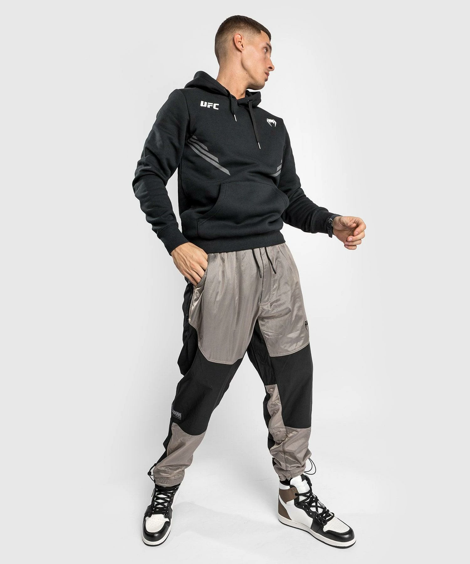 Venum Laser XT Jogger - Oversize - Black/Sand - Image 2