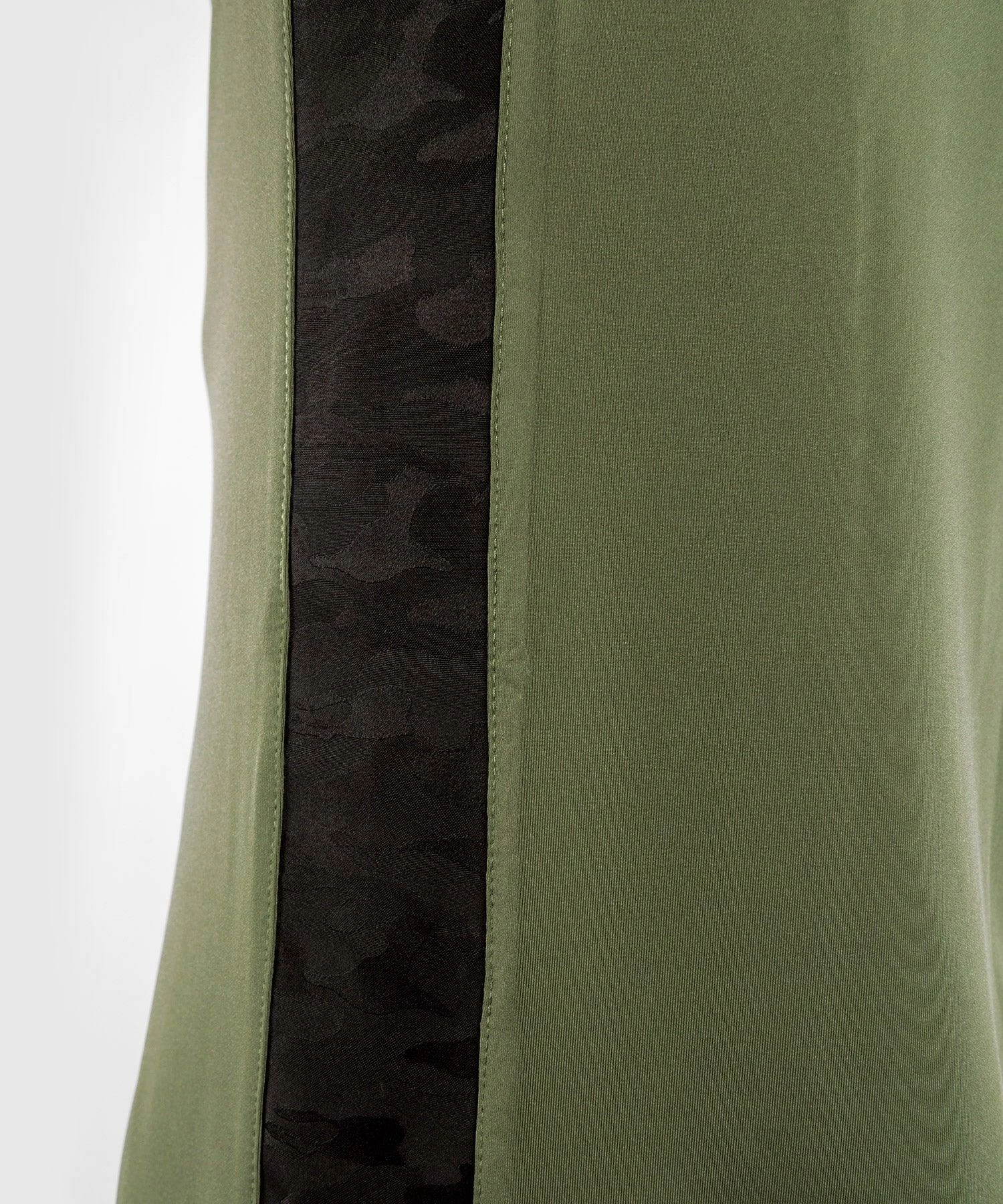 Venum Classic Evo Dry Tech T-shirt - Khaki/Silver 8 Venum Classic Evo Dry Tech T-shirt - Khaki/Silver - Image 8