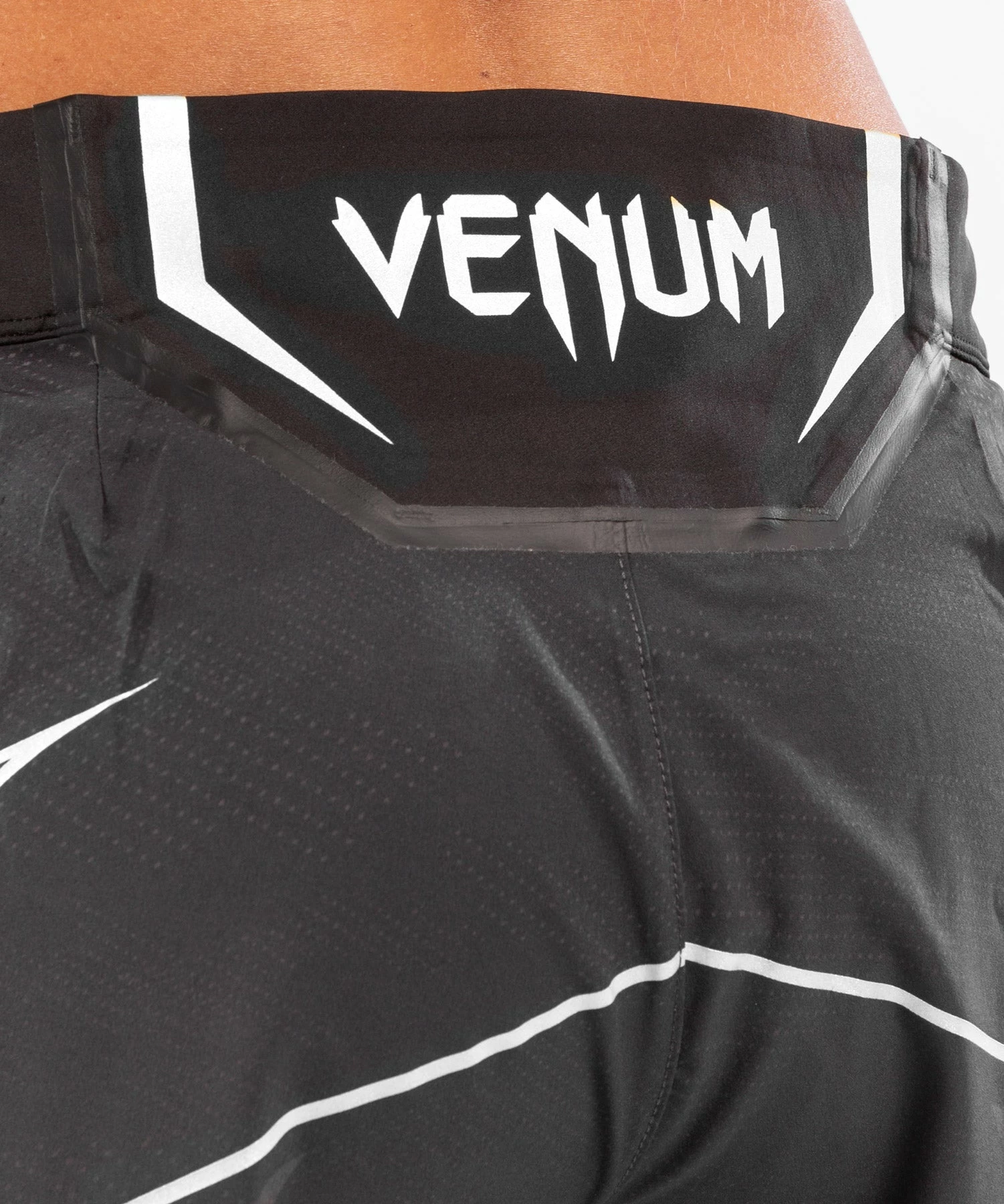 UFC Venum Authentic Fight Night Women's Shorts - Short Fit - Black 4 UFC Venum Authentic Fight Night Women's Shorts - Short Fit - Black - Image 4
