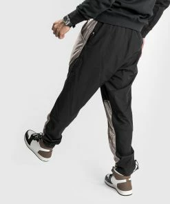 Venum Laser XT Jogger - Oversize - Black/Sand -Venum store 4 252Ff 252F0 252F8 252F4f08b6bd68b0a84752401fe65b8d8f41cc18b6ed JOGGING LASER XT BLACK SAND 17