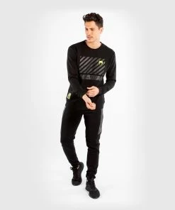 Venum Stripes Crewneck Sweatshirt - Black 11 Venum Stripes Crewneck Sweatshirt - Black -Venum store 4 252Ff 252F6 252F3 252F4f63f46fa4fee0a992fbb950d580685097c673b7 SWEAT STRIPPES BLACK 08