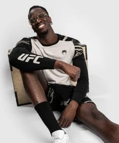 UFC Venum Authentic Fight Week Men's 2.0 Long Sleeve T-Shirt - Sand/Black -Venum store 5 252F0 252F0 252F5 252F50058d63a8ff1ac542c9c03dc770ea99cea24102 VNMUFC 00111 040 08 5e24a337 f4f6 4854 83ca 8687cf3e6aad