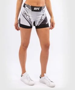 UFC Venum Authentic Fight Night Women's Shorts - Short Fit - White 11 UFC Venum Authentic Fight Night Women's Shorts - Short Fit - White -Venum store 5 252F0 252F8 252Fa 252F508a533cb703a1330d81106dda0a340e083e892c VNMUFC 00020 002 03