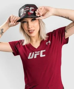 UFC Venum Authentic Fight Week Women's 2.0 Short Sleeve T-Shirt - Red -Venum store 5 252Fb 252F6 252F3 252F5b63b659cbacee60af1b4aba2ea00864ee1e3819 VNMUFC 00126 003 05 196b9ce9 b24c 4ce6 a61b c87d6de61a30