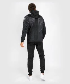 UFC Venum Authentic Fight Night 2.0 Men's Walkout Hoodie - Black -Venum store 5 252Fc 252Fd 252Fd 252F5cddab087dbad3d01f75c9458a5f6f4a4dd6178d VNMUFC 00144 001 09