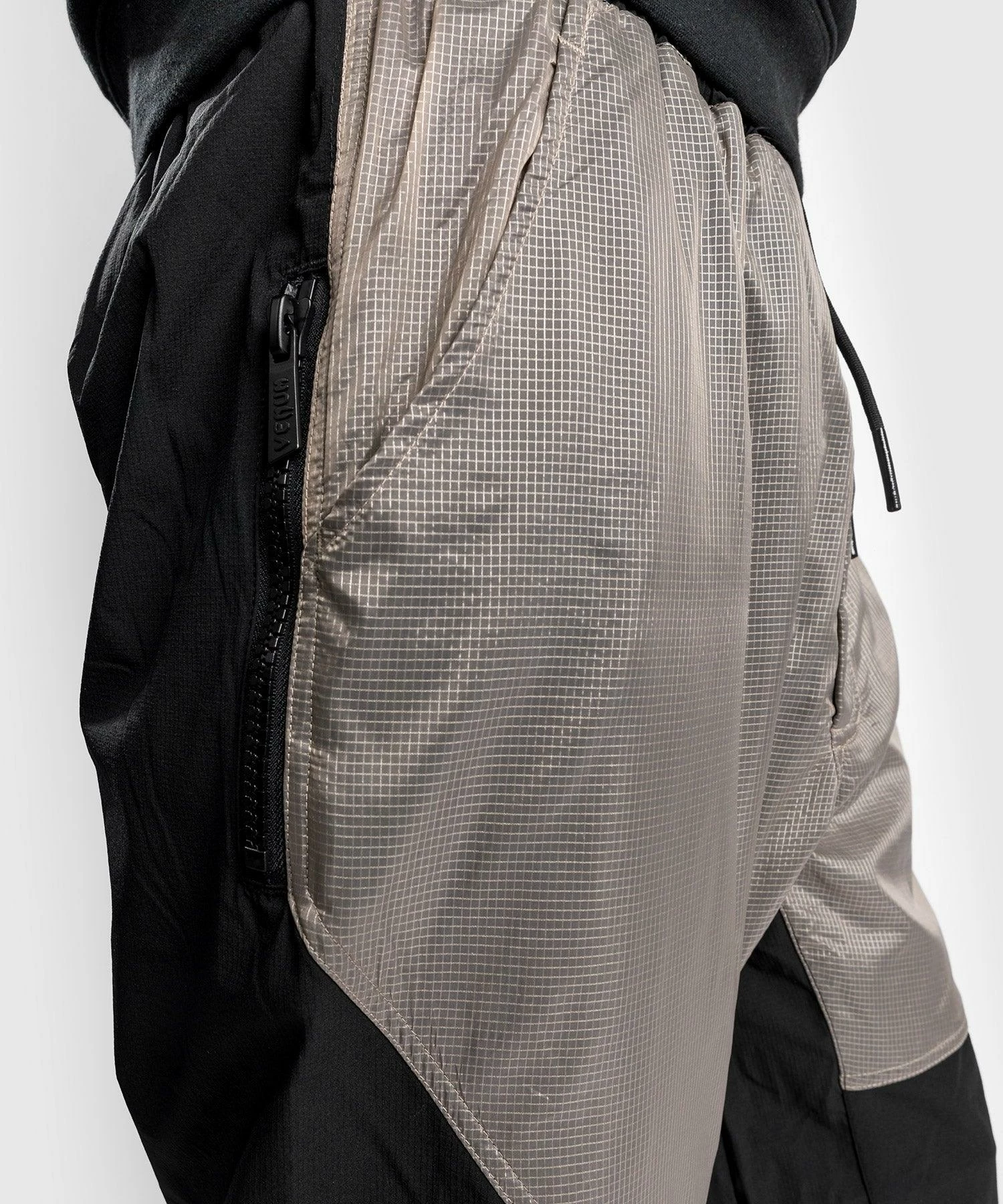 Venum Laser XT Jogger - Oversize - Black/Sand - Image 10