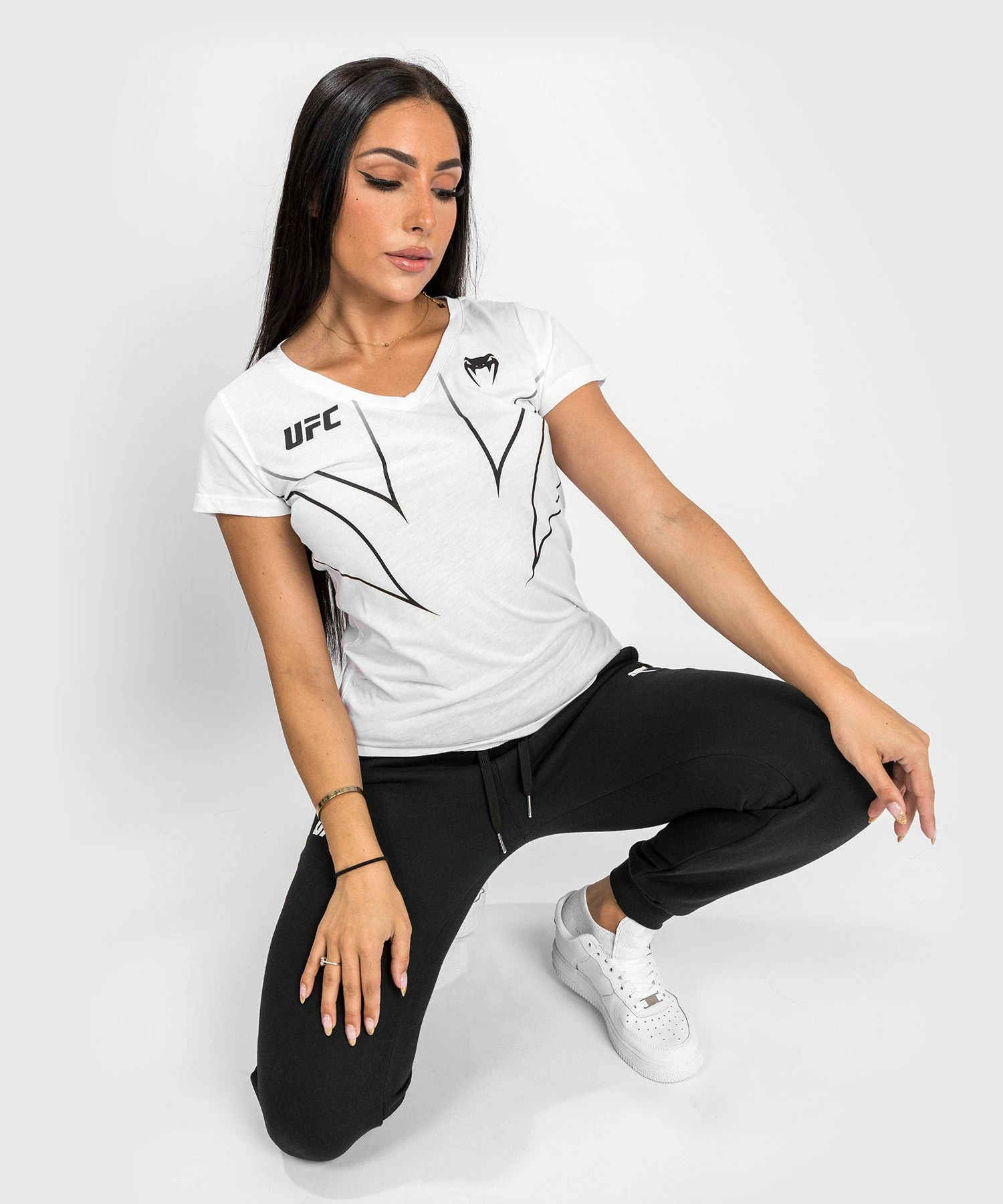 UFC Venum Fight Night 2.0 Replica Women's T-shirt - White 2 UFC Venum Fight Night 2.0 Replica Women's T-shirt - White - Image 2