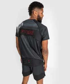 Venum Okinawa 3.0 Dry Tech T-Shirt Short Sleeves - Black/Red -Venum store 7 252F6 252Fc 252F4 252F76c4aef763139d2648739663b7c10a4d1c755c42 DRYTECH OKINAWA BLACK RED 06