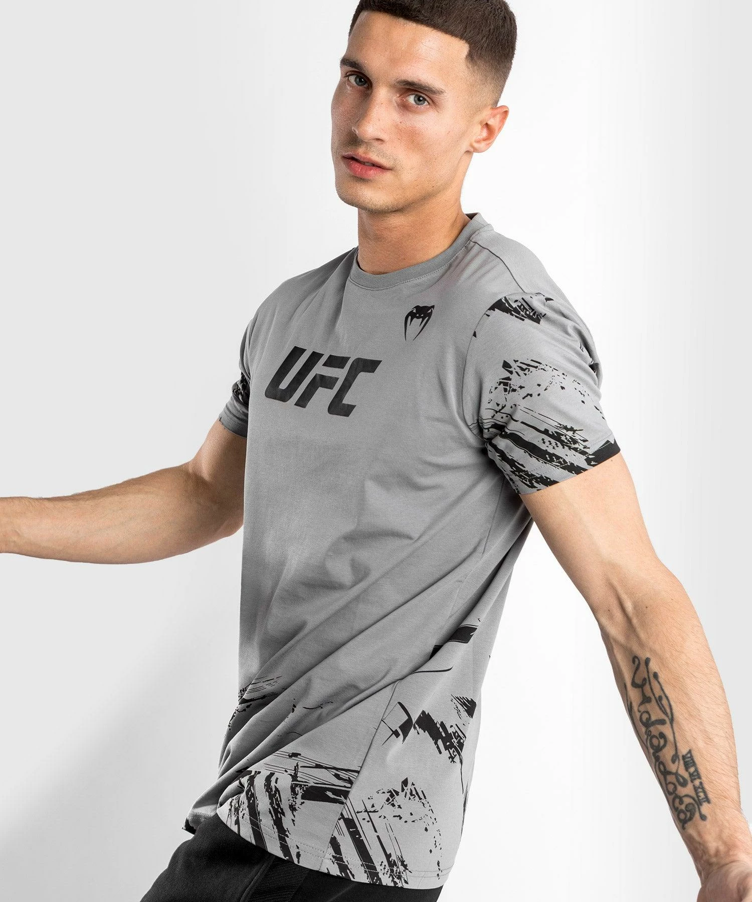 UFC Venum Authentic Fight Week Men's 2.0 Short Sleeve T-Shirt - Grey 5 UFC Venum Authentic Fight Week Men's 2.0 Short Sleeve T-Shirt - Grey - Image 5