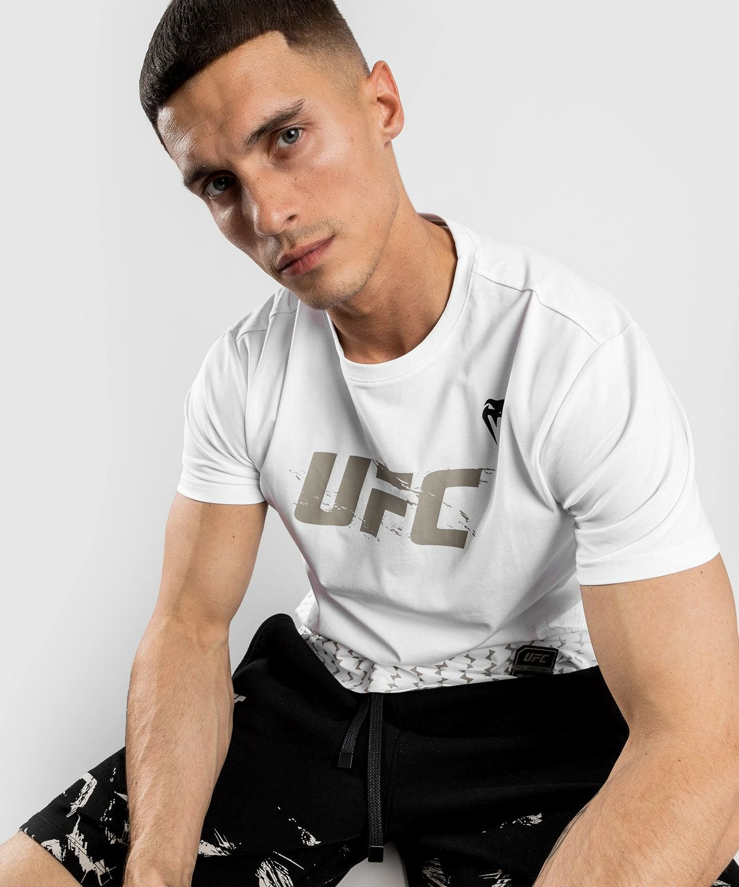 UFC Venum Authentic Fight Week Men's 2.0 Short Sleeve T-Shirt - White 6 UFC Venum Authentic Fight Week Men's 2.0 Short Sleeve T-Shirt - White - Image 6