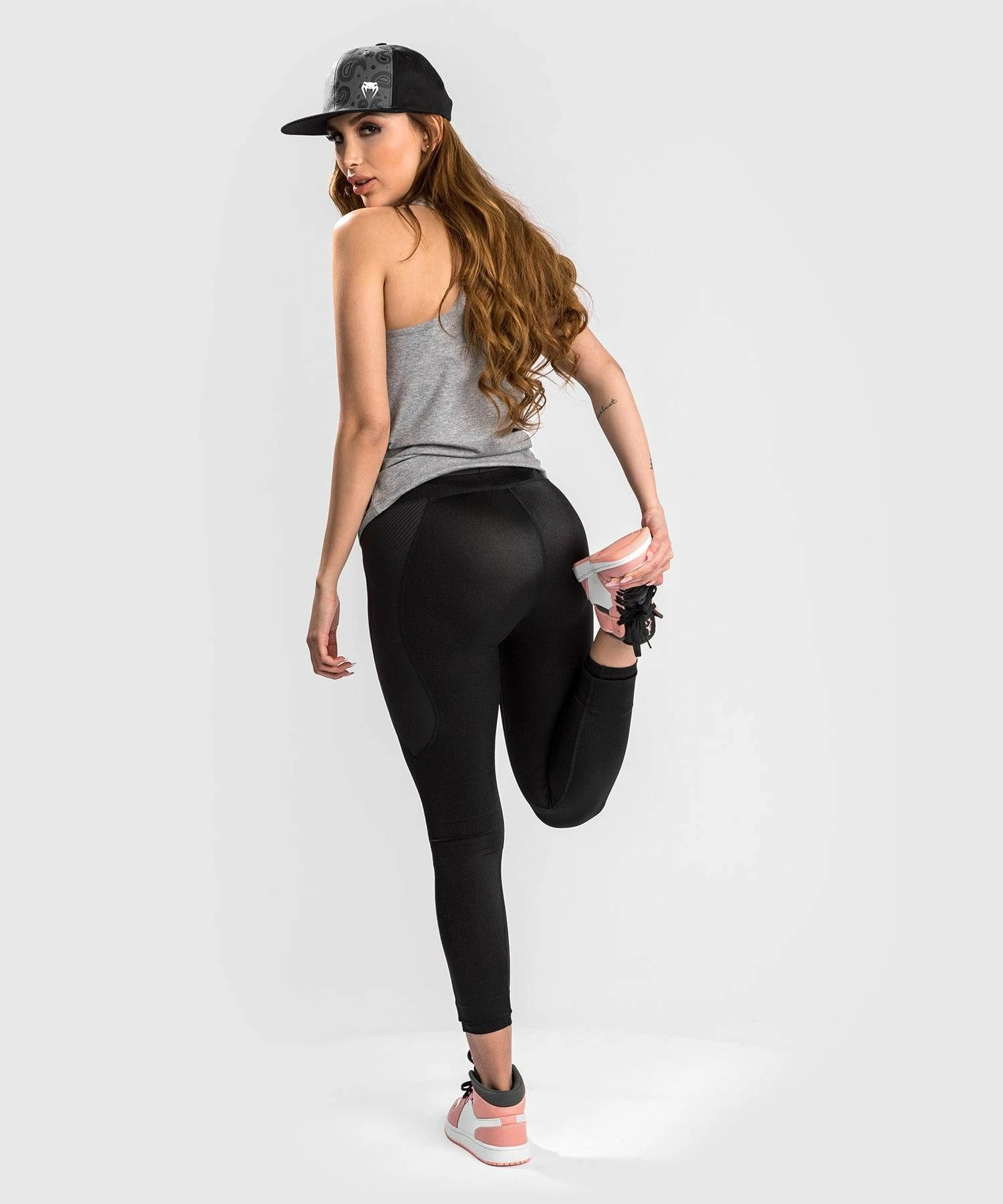 Venum Glow Leggings 7/8 - For Women - Black - Image 5