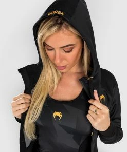 Venum Razor Hoodie - For Women - Black/Gold -Venum store 8 252F2 252Fb 252Fc 252F82bcb74631bcbf8321fee88726d4b9a88603a7a1 Razor 5 535e90cb 633f 4ac2 a535 9e1e394614e9