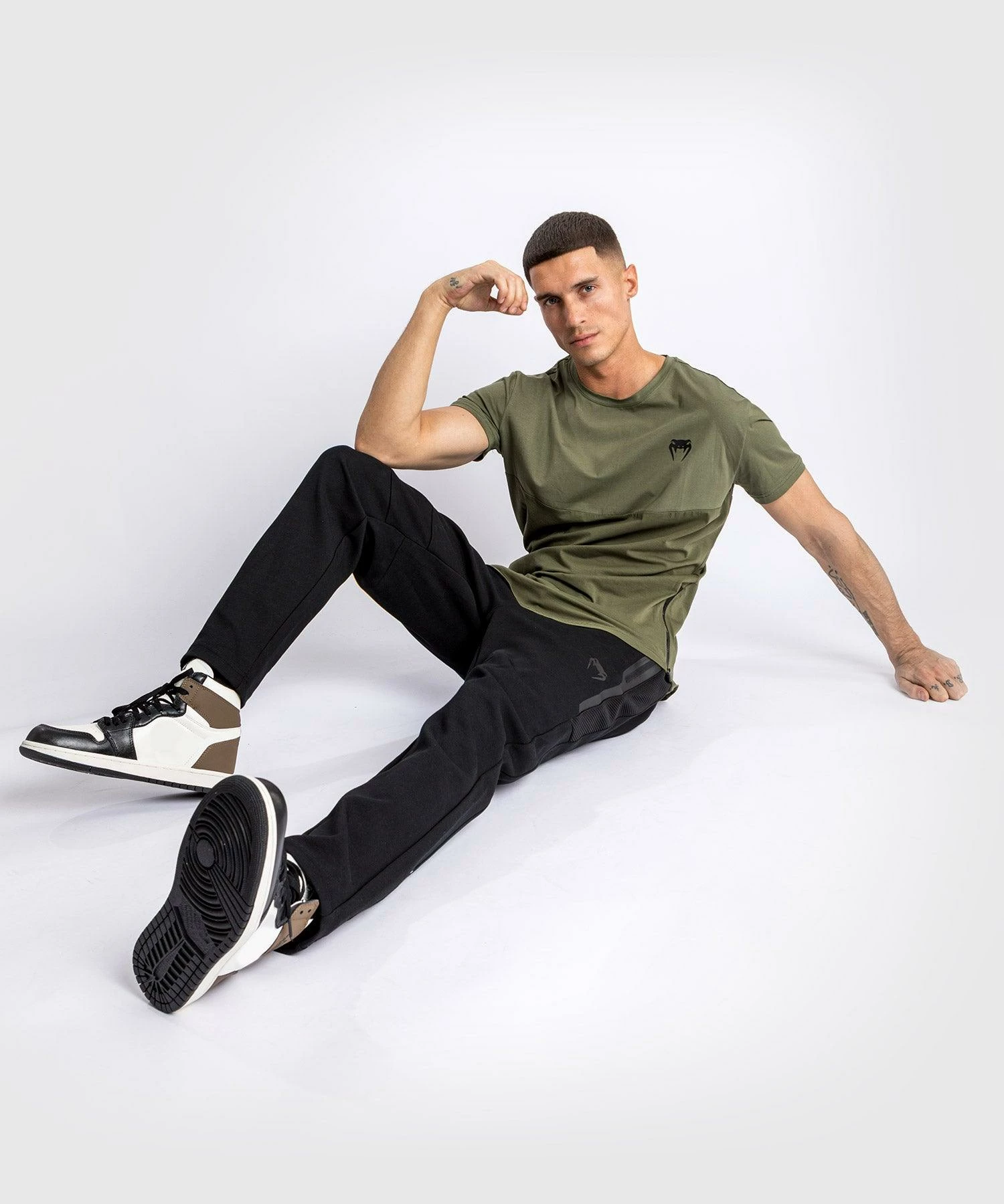 Venum Laser T-shirt - Khaki 5 Venum Laser T-shirt - Khaki - Image 5