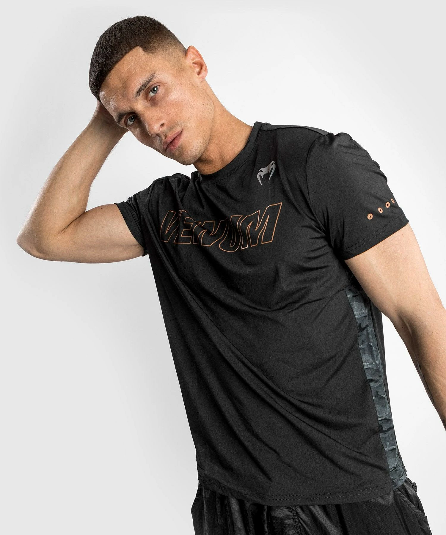 Venum Classic Evo Dry Tech T-shirt - Black/Bronze 1 Venum Classic Evo Dry Tech T-shirt - Black/Bronze