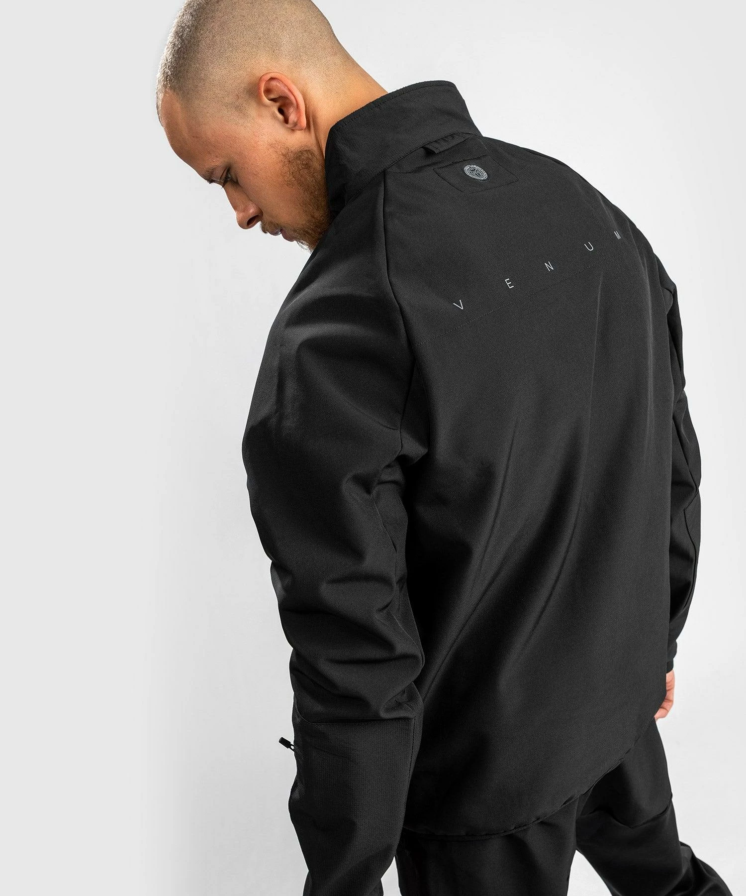 Venum Altitude Half-Zip Sweater - Black 5 Venum Altitude Half-Zip Sweater - Black - Image 5