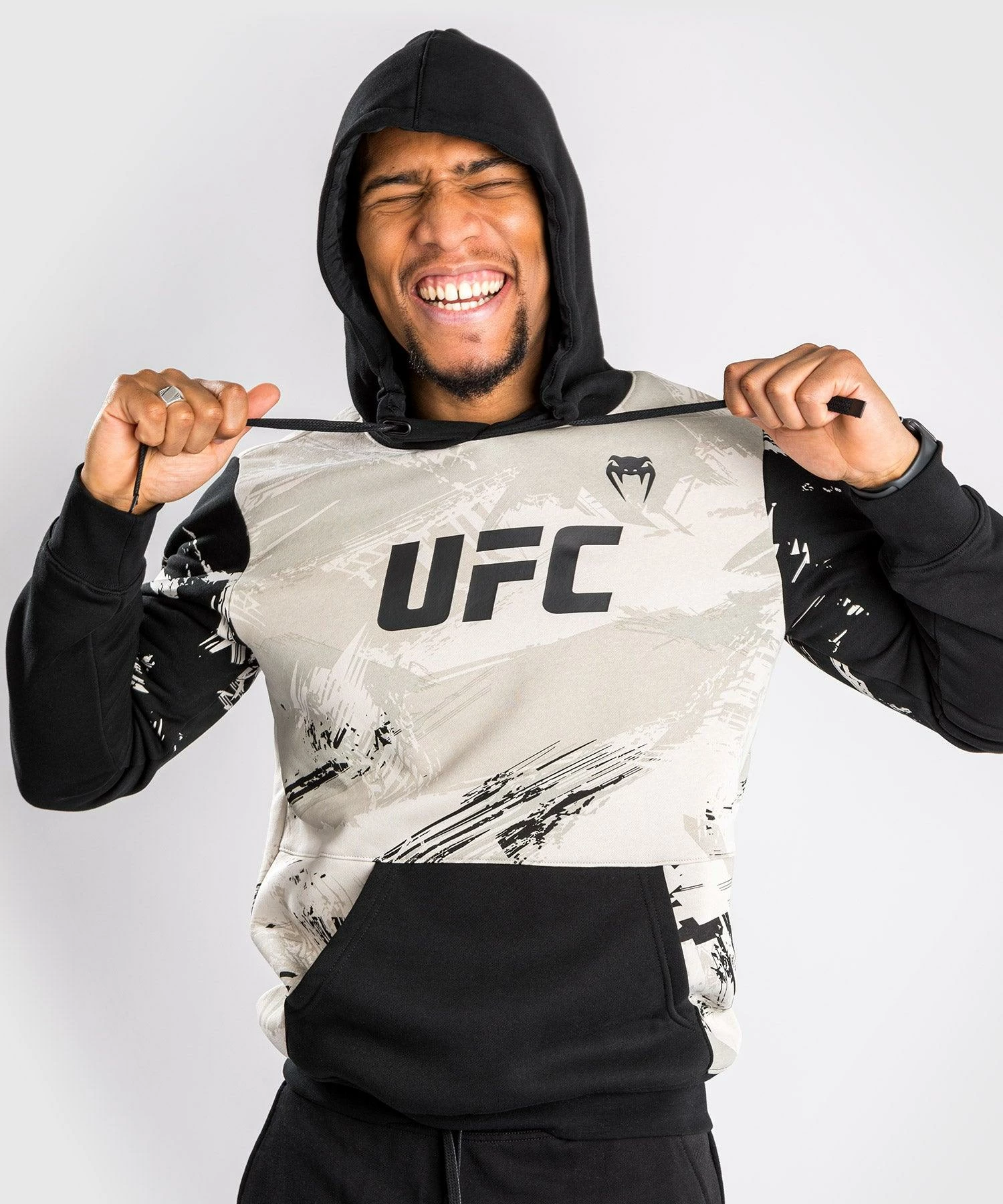 UFC Venum Authentic Fight Week Men's 2.0 Pullover Hoodie - Sand/Black 3 UFC Venum Authentic Fight Week Men's 2.0 Pullover Hoodie - Sand/Black - Image 3