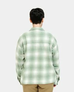 Carhartt WIP W Long Sleeve Deaver Shirt (Sage) 6 Carhartt WIP W Long Sleeve Deaver Shirt (Sage) -Venum store CarharttWIP Shirt Green 04