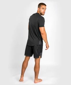 Venum Classic Evo Dry Tech T-Shirt - Black/Black Reflective -Venum store DRYTECH CLASSIC EVO BLACK REFLECTIV 05