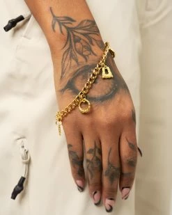 Seville Michelle Princess Charming A24 Bracelet -Venum store Gold Bracelet 01