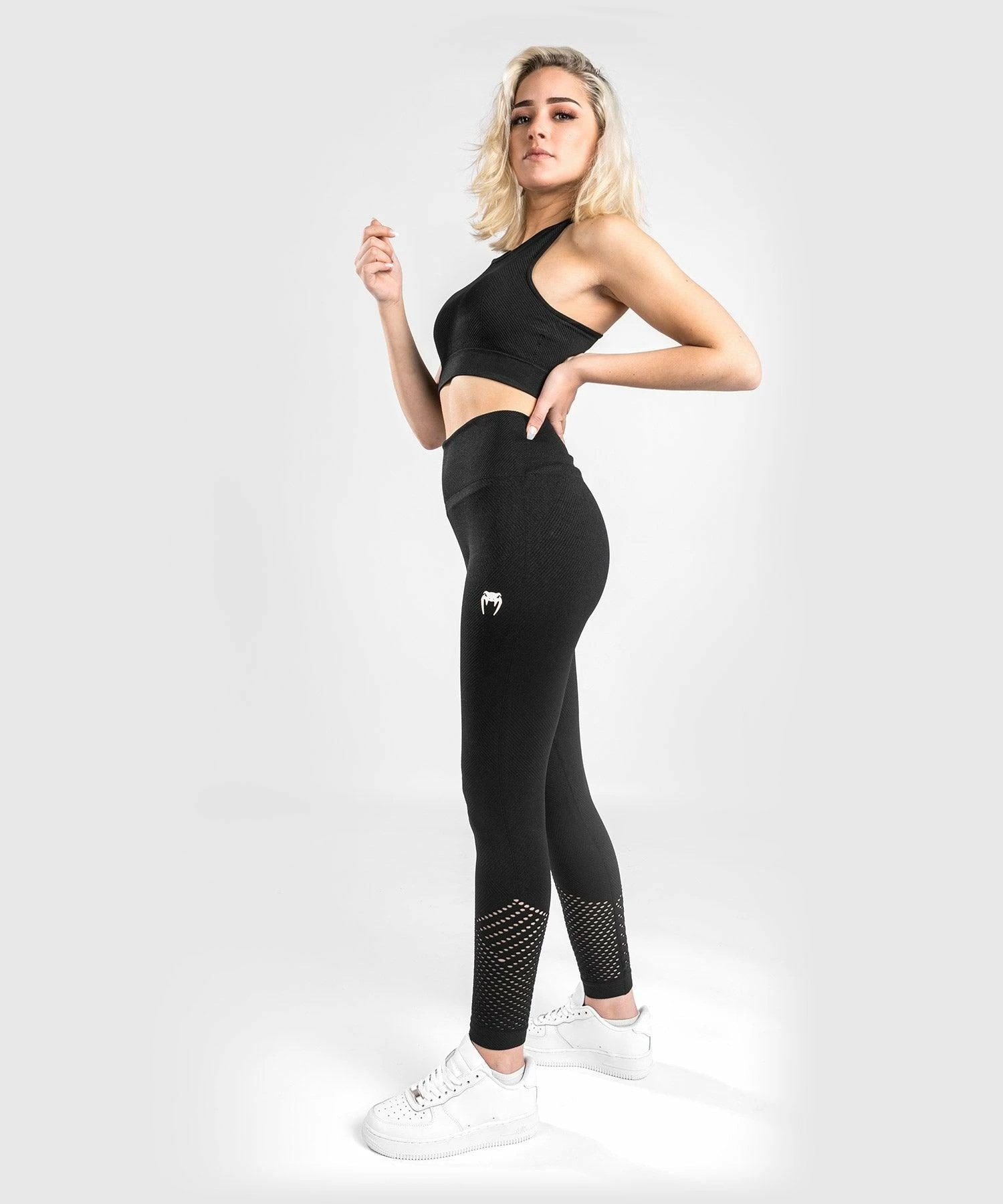 Venum Sparring Seamless 7/8 Leggings - For Women - Black 1 Venum Sparring Seamless 7/8 Leggings - For Women - Black