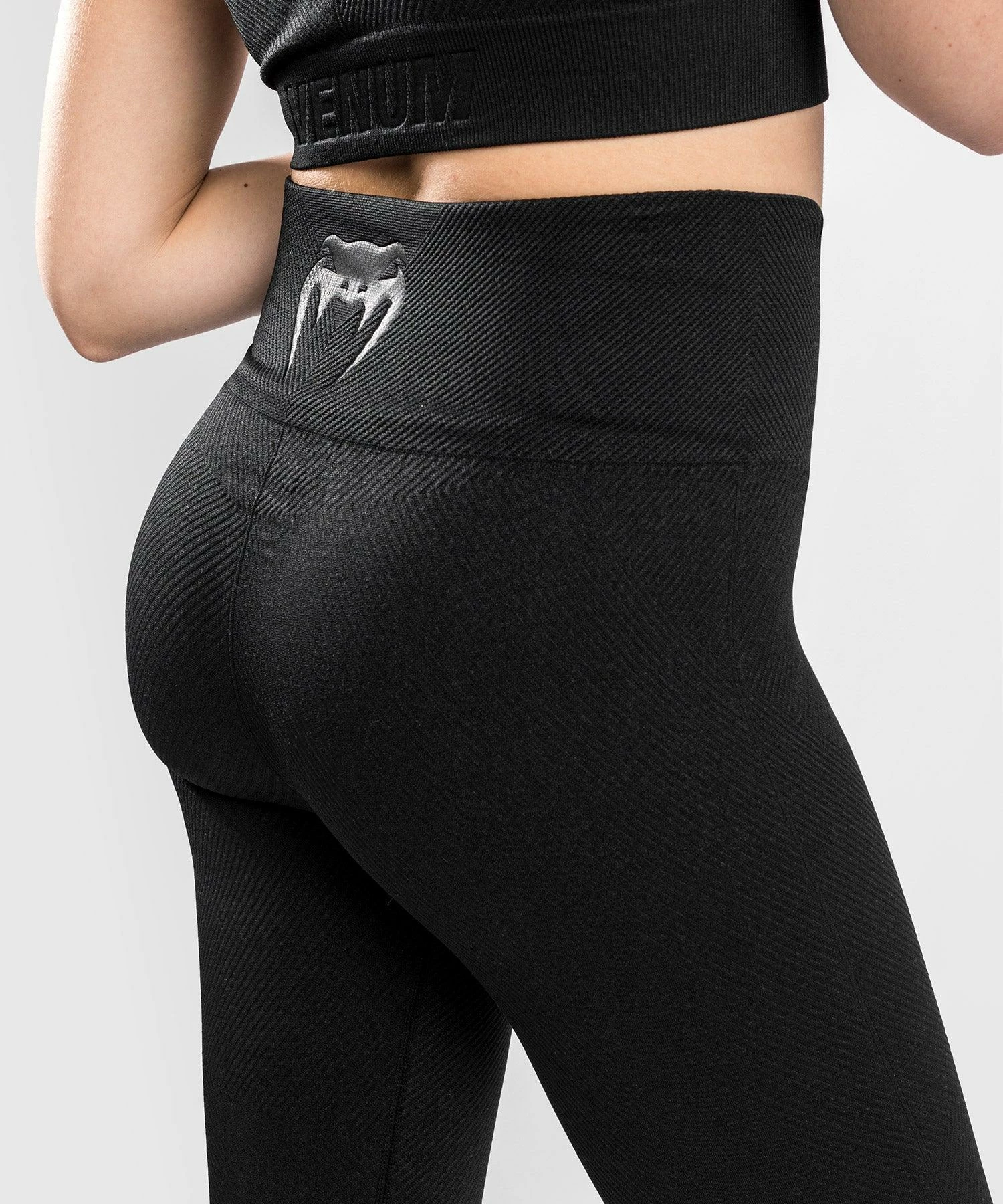 Venum Sparring Seamless 7/8 Leggings - For Women - Black 3 Venum Sparring Seamless 7/8 Leggings - For Women - Black - Image 3