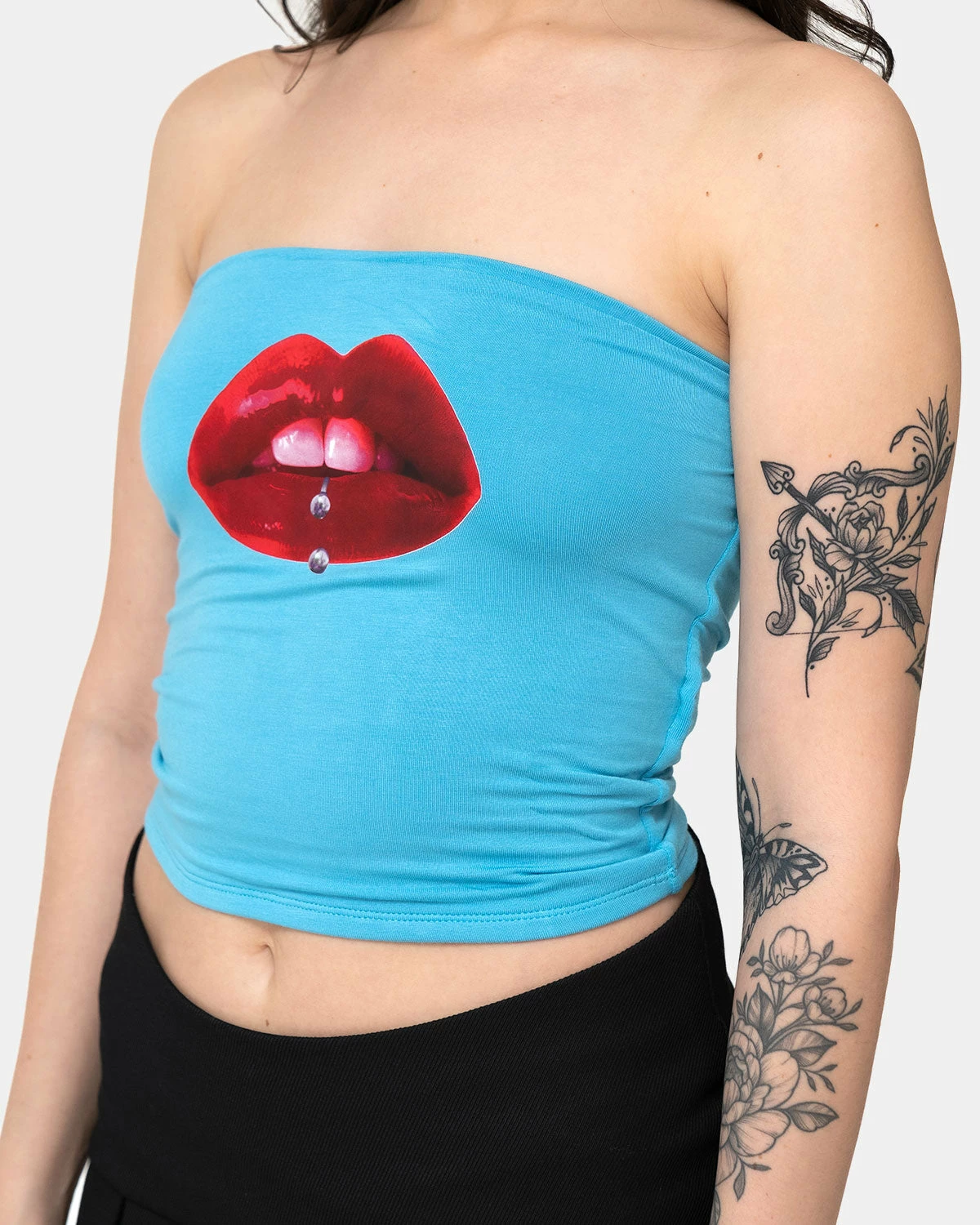 OMIGHTY Pierced Lip Tube (Blue) 2 OMIGHTY Pierced Lip Tube (Blue) - Image 2