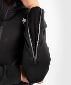 UFC Venum Fighters Authentic Fight Night Women's Walkout Hoodie - Black -Venum store VNMUFC 00013 001 09 1 1