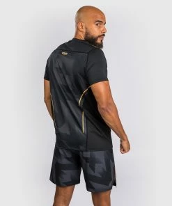 Venum Razor Dry Tech T-Shirt - Black/Gold -Venum store a 252F1 252Fb 252Fe 252Fa1be75b95369e6fdc1c930c8d08ea0a279023207 r e7f6a0a3 b82f 4fa6 8dc9 e151a8cdef09