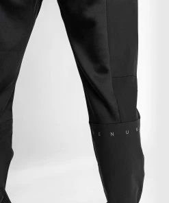 Venum Altitude Jogger - Black -Venum store a 252Fd 252F0 252Fc 252Fad0c61aba3af6a048917799f4290116920f9b439 ALTITUDE JOGGING 10 a8c23b7e a736 472e aa5f 817f0131fd38