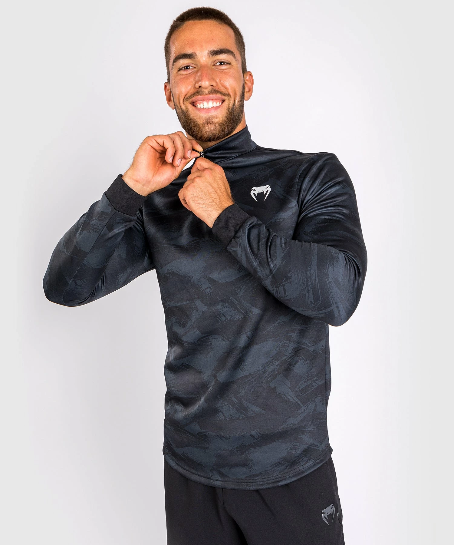 Venum Electron 3.0 Winter Dry Tech T-Shirt - Long Sleeves - Black - Image 2