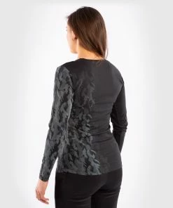 UFC Venum Authentic Fight Week Women's Long Sleeve T-shirt - Black -Venum store b 252F6 252F6 252Fe 252Fb66e079fdf60cb2caabf16af832c431e6c4c6790 VNMUFC 00042 001 03 79e6f60e 661a 4f16 ac69 b5d3a9d2d7fb