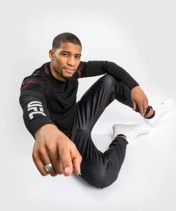UFC Venum Authentic Fight Week Men's 2.0 Long Sleeve T-Shirt - Black/Red -Venum store b 252Fa 252F1 252Fe 252Fba1e38cb0b697d55c17401ef1832507b94ca4d33 VNMUFC 00111 001 25 f7bee2fb 68d0 473a 8ebc 593cdb8ee4df