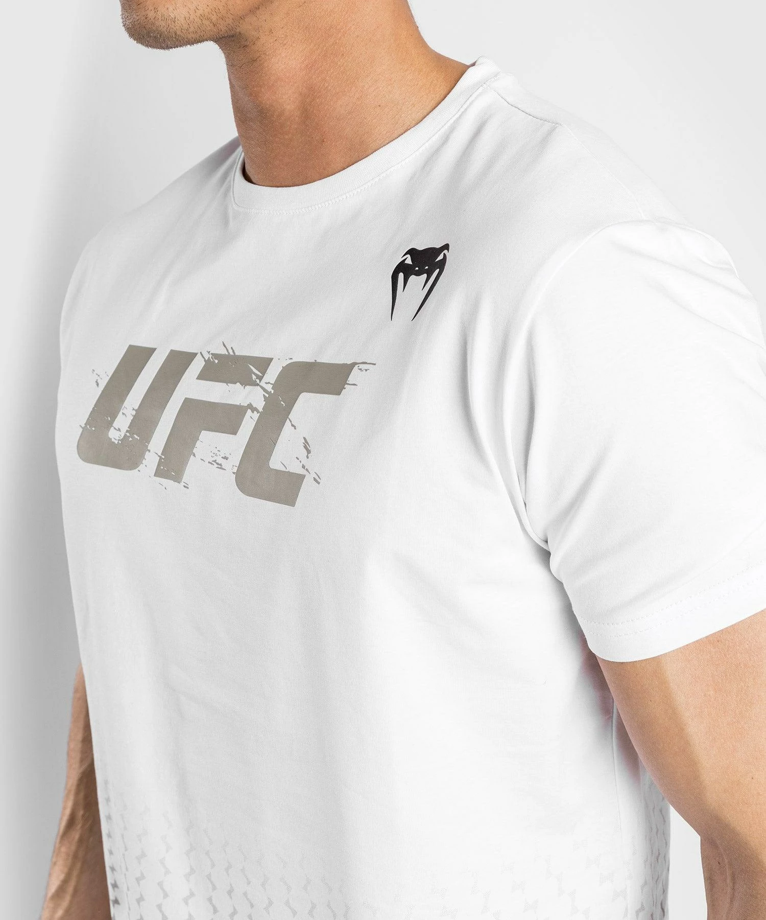 UFC Venum Authentic Fight Week Men's 2.0 Short Sleeve T-Shirt - White 7 UFC Venum Authentic Fight Week Men's 2.0 Short Sleeve T-Shirt - White - Image 7