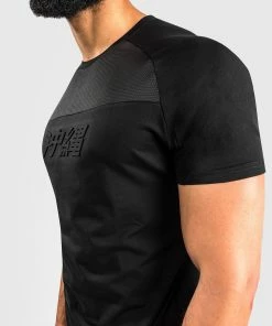 Venum Okinawa 3.0 T-Shirt - Black/Red -Venum store d 252F8 252F5 252F2 252Fd852fdae1de305cf841b9fb77a597f2da5e65392 5U0A9583