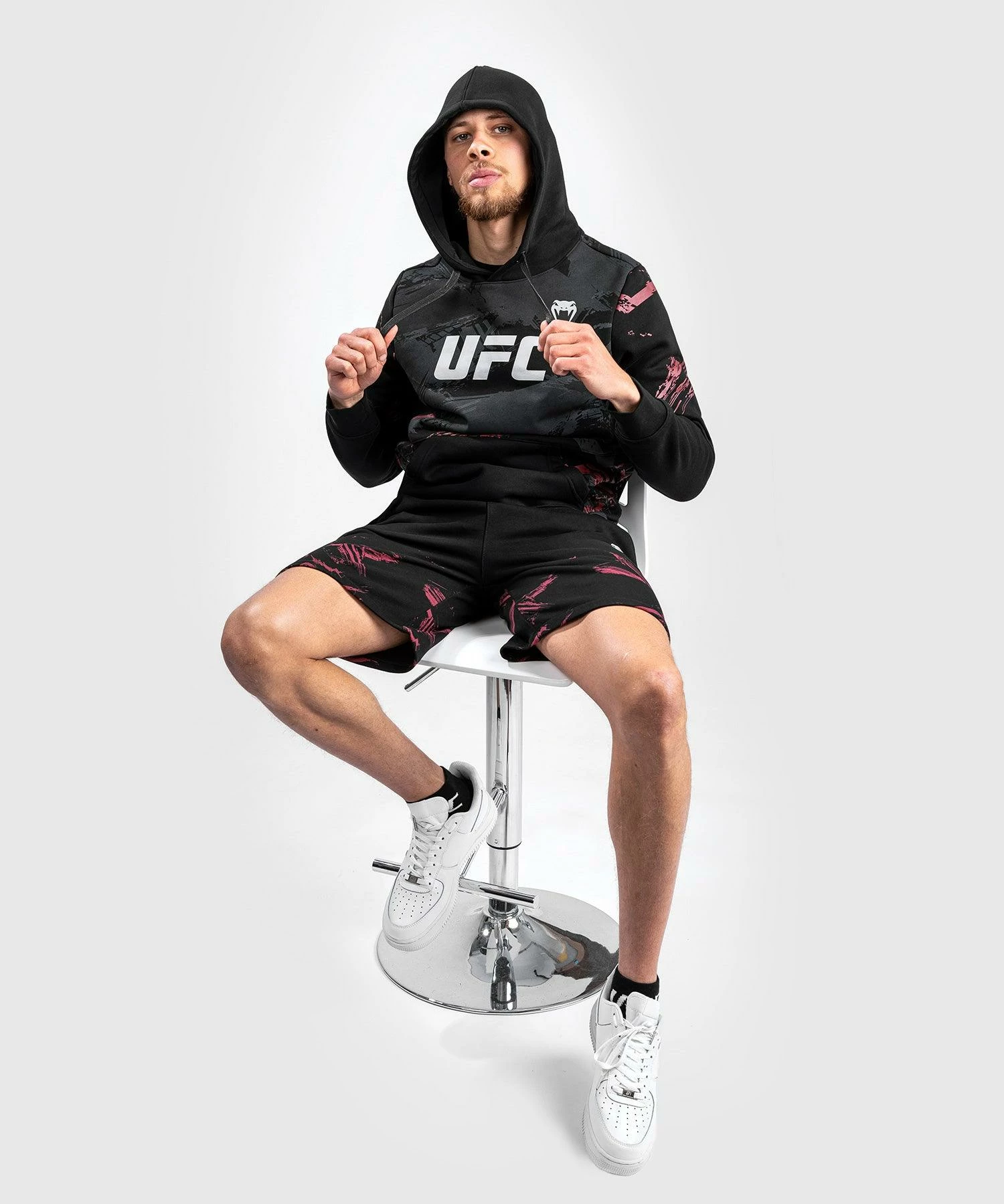 UFC Venum Authentic Fight Week Men's 2.0 Pullover Hoodie - Black/Red 4 UFC Venum Authentic Fight Week Men's 2.0 Pullover Hoodie - Black/Red - Image 4
