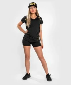 Venum Tempest 2.0 Women's Dry Tech T-shirt - Black/Gold -Venum store f 252Fb 252F2 252F4 252Ffb24f9bdbbeb78a5b785120c35e5db57dae0a70b DRYTECH TEMPEST BLACK GOLD 03 c5eaf5be 7b52 4514 b802 d96643d1921e